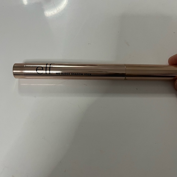 e.l.f. No Budge Shadow Stick - Picture 1 of 3